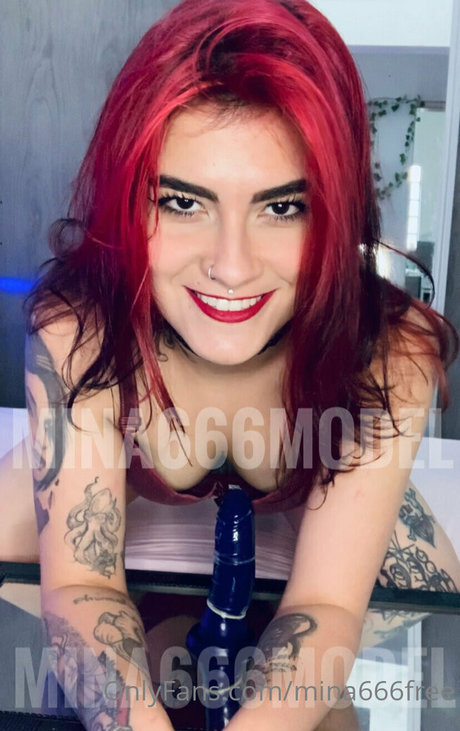 Mina666Model actrice érotique galerie