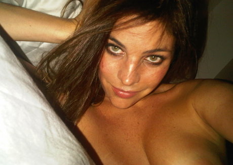 Julia Restoin Roitfeld modèle de sexe collection