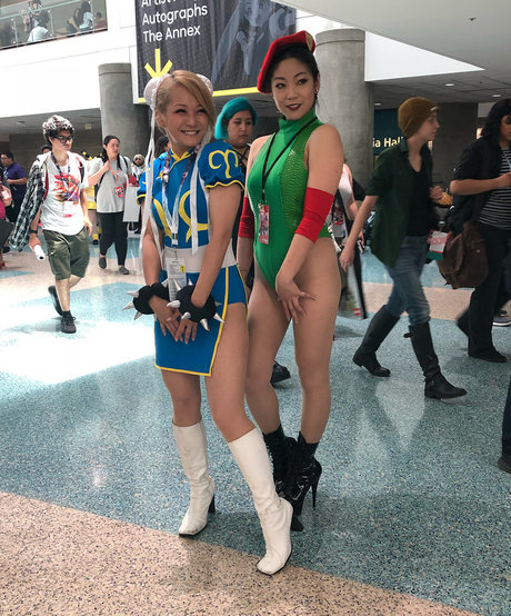 Reina Scully sexe star photo