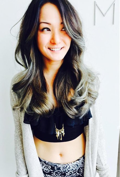 Reina Scully modèle sympa photos