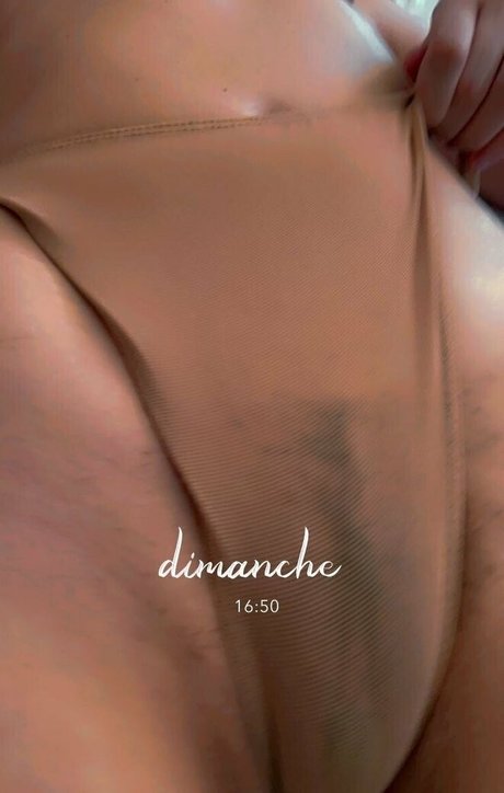 Laura Frison star du porno chaud images