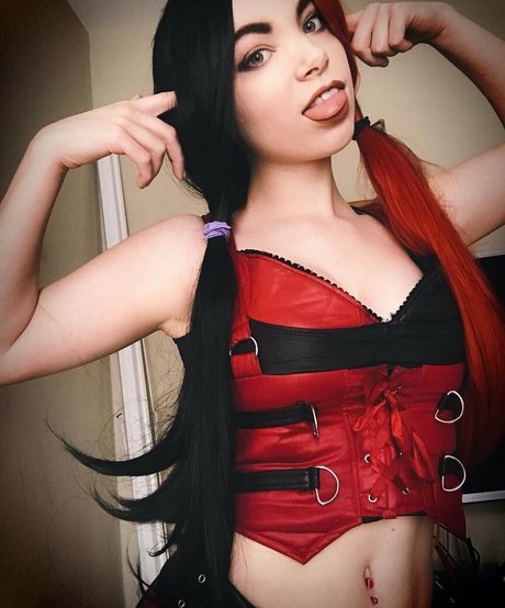 manicpixi dreamgirl star exclusive photo