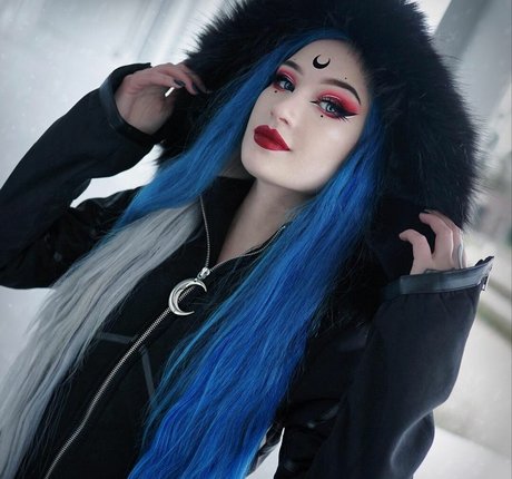 BlueAstrid modèle de haute qualité galerie