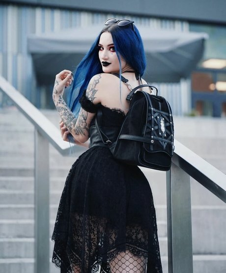 BlueAstrid modèle de haute qualité galeries