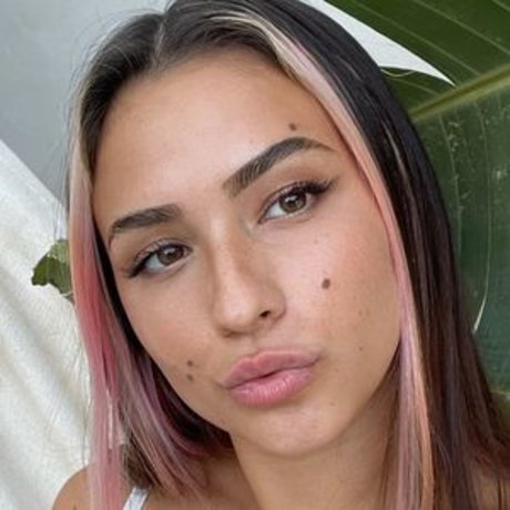 LavaGirl xxx étoile galerie