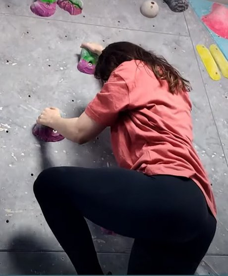 Aayley modèle chaud image