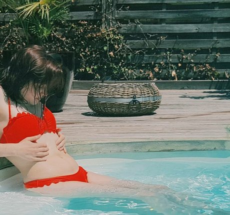 Aayley modèle pornographique galeries