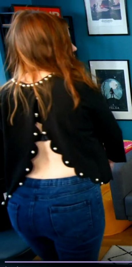 Aayley modèle porno des photos