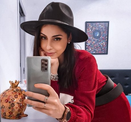 Kurolily modèle artistique img