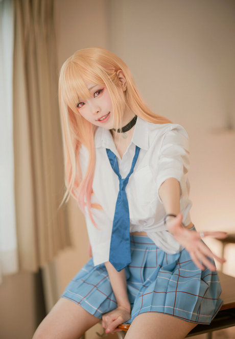 Ely Cosplayer star du porno nue galerie