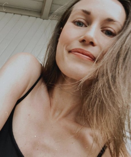 Sanna Marin actrice érotique des photos