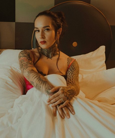 Tatiana Shmaylyuk actrice sexy img