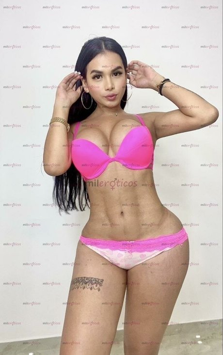 Aylin Uscanga modèle sexy archive
