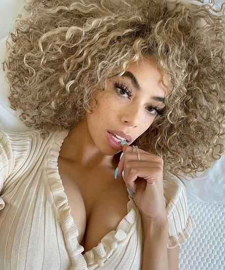 milf échangiste uniquementfans assez exclusif image