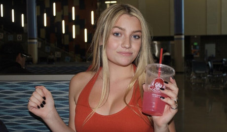 Itsadelecash actrice de sexe photos