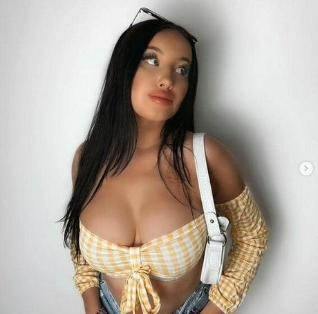 Kate Patterson étoile sexy archive