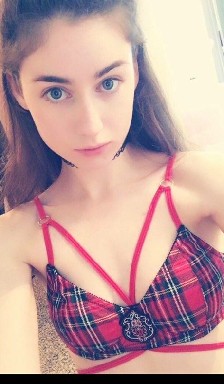 Daisy The Unicorn modèle érotique galeries