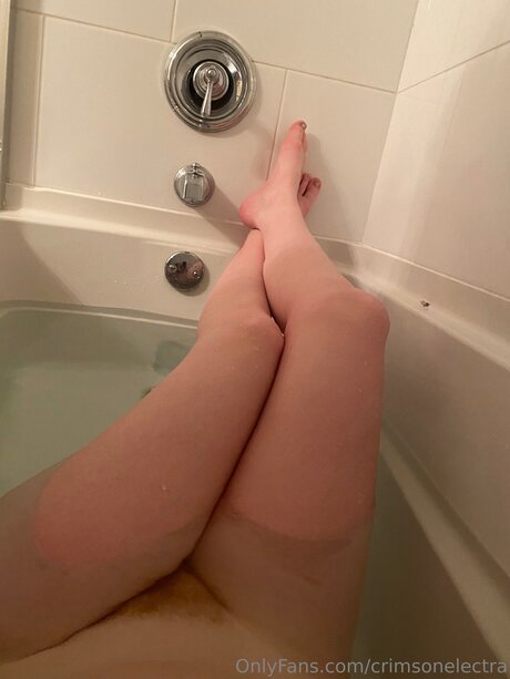 crimsonelectra modèles nus des photos