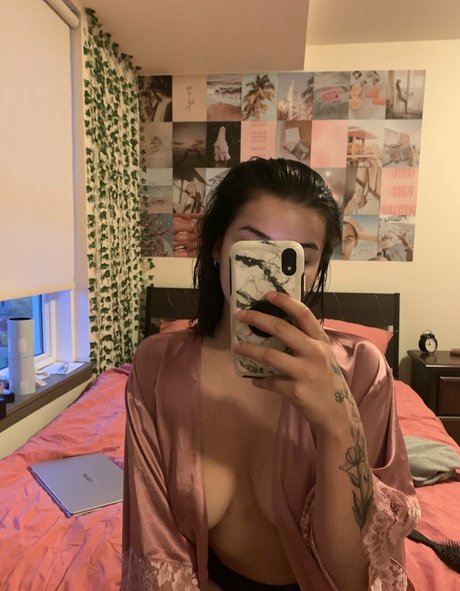 Adriana Nicole Kardos star du porno sexy photo