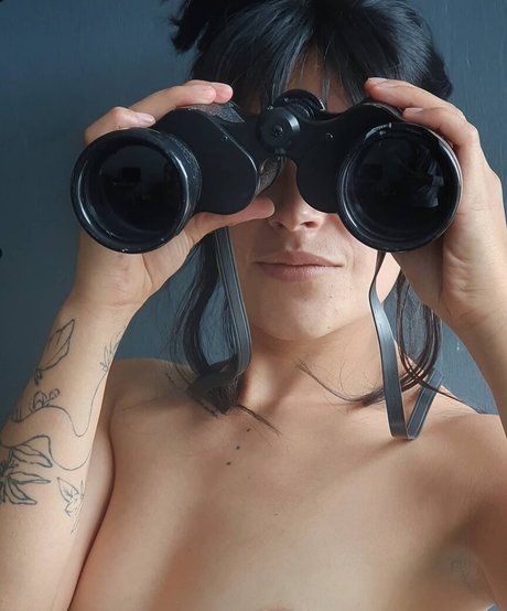 Lufa Vingt modèle artistique image