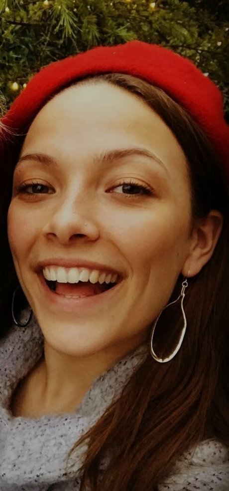 Molly Mae Osborne actrice de nus images