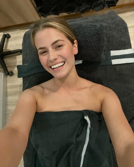 Jeanni Mulder joli modèle images