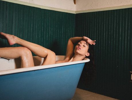 Jjuuulless actrice sexy archive