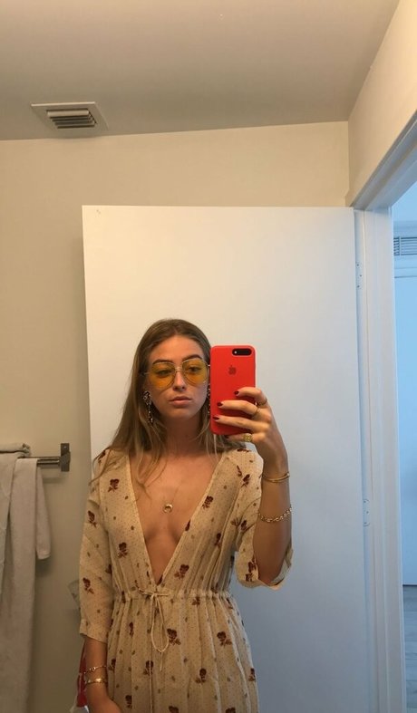 Emili Sindlev étoile de haute qualité des photos