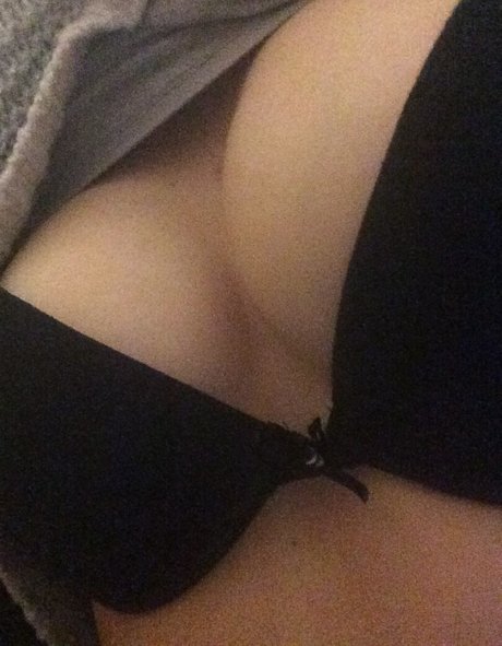 Olivia Lee étoile nue image