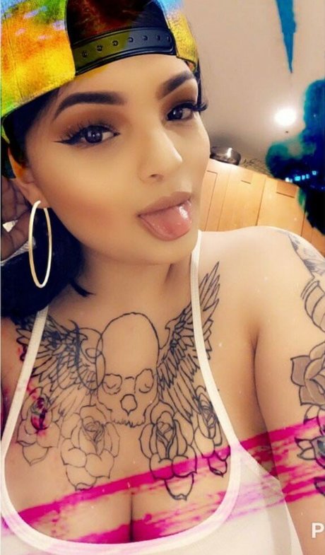 Mimi Latina Amateur actrice érotique photos