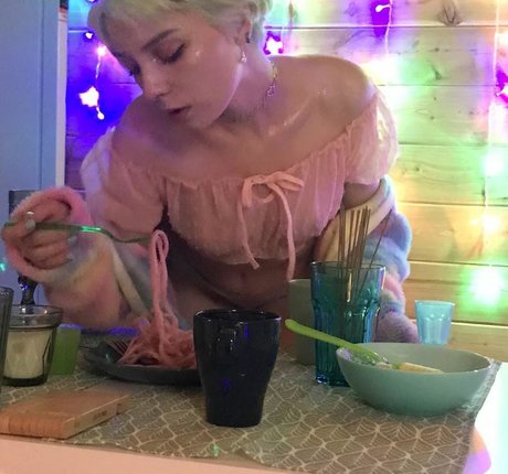 Ewa Green modèle nu galerie