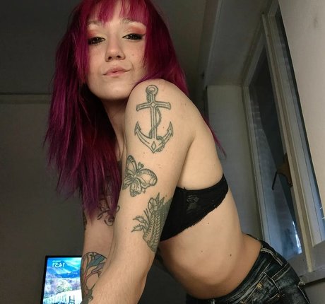 Redfoxy12 modèle chaud photo