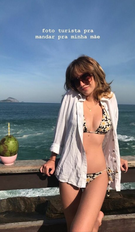 Submar1na actrice adulte photos