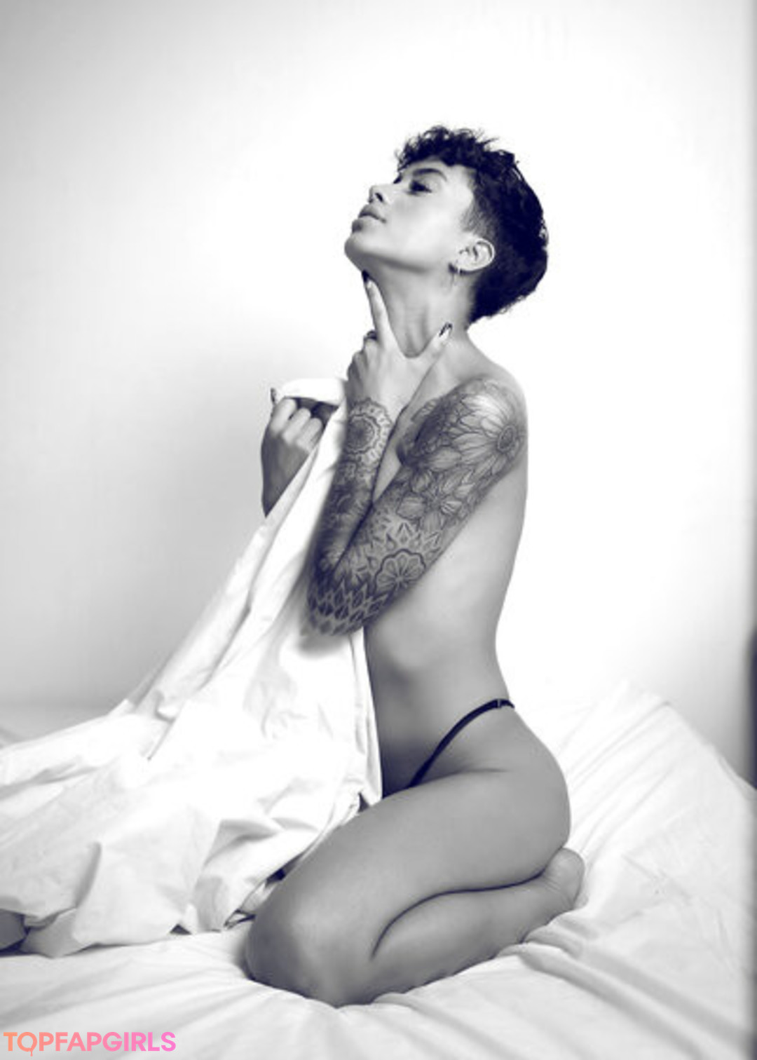 Alessandra Rodriguez modèle joli des photos