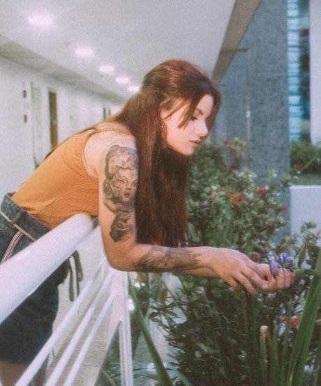 Jessie Cardim modèle de sexe galerie