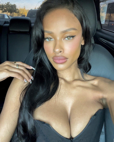 Vinetria actrice xxx collection