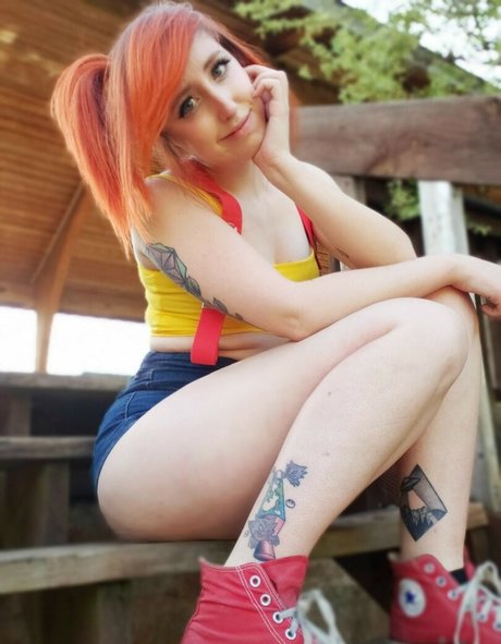 Moon IRL belle star du porno photos