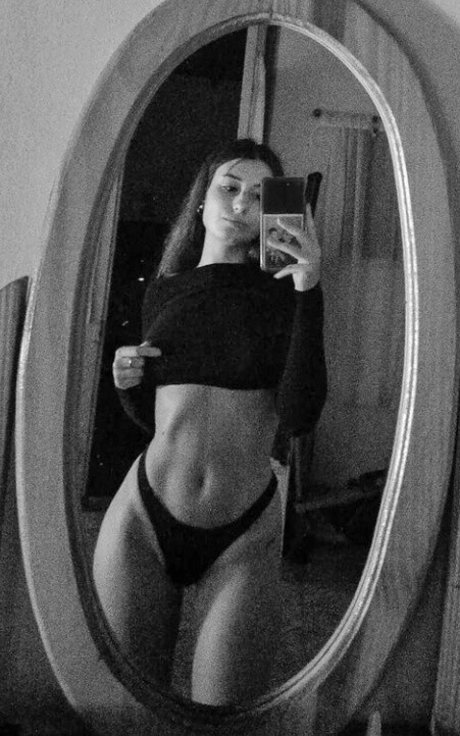 Flor Laneve modèle artistique img