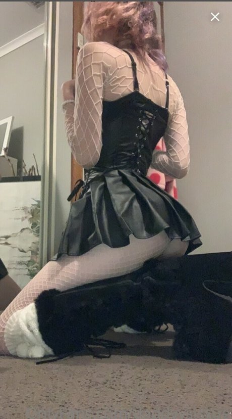 daddyysissue modèle nu des photos