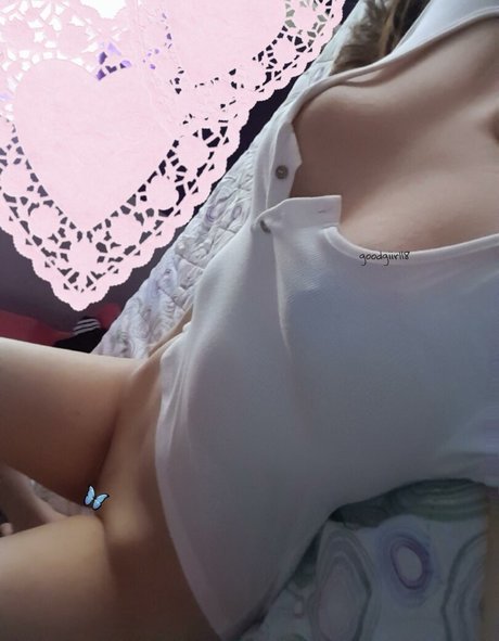 GoodGiirl18 modèle sexy img
