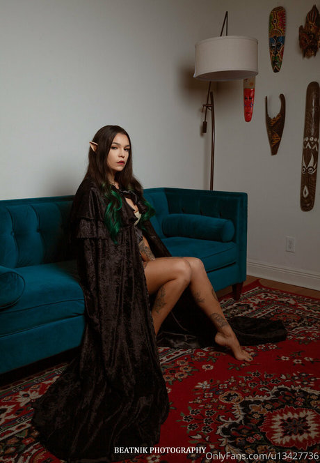 Nattybohh actrice nue galeries