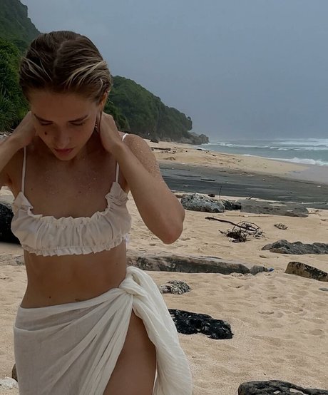 Li bash modèle exclusif photos