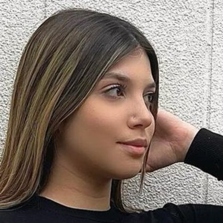 Gaelle Fares art modèle images