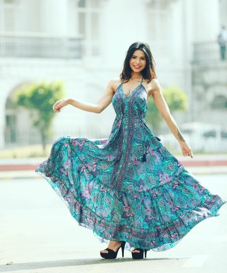 chatte ado onlyfans bien chaud collection