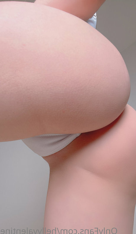 Helly Von Valentine belle actrice collection