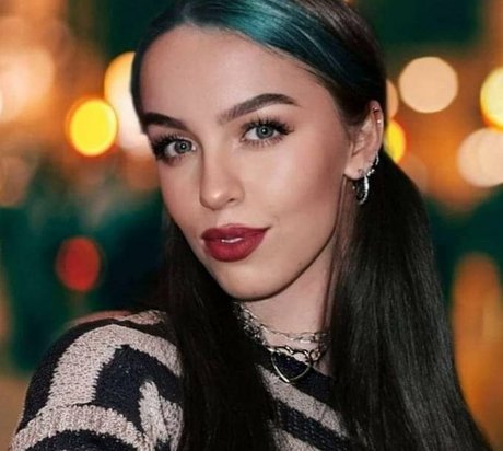 Sophie The Scientist actrice nue photo