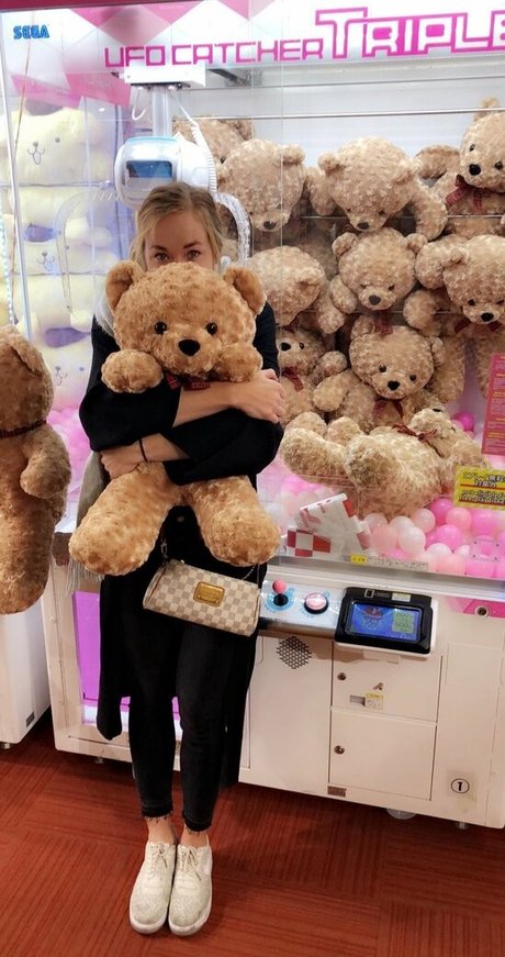 Julia Glushko modèle hd galerie