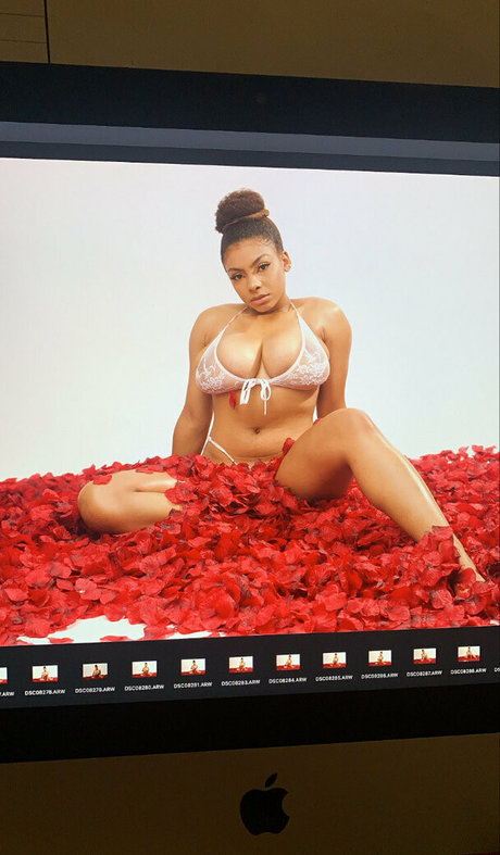 Julie Silver star du porno chaud des photos