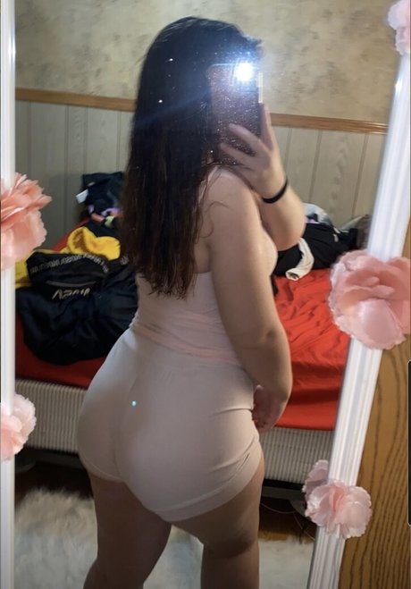 Louisamikayla haut modèle image