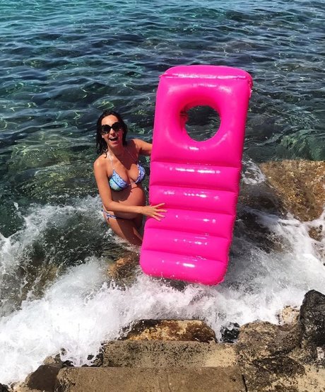 Caterina Balivo modèle magnifique image